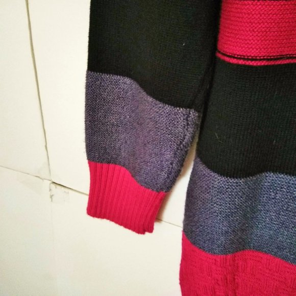 Turtleneck knitted Sweater/Mini Dress - Picture 7 of 7